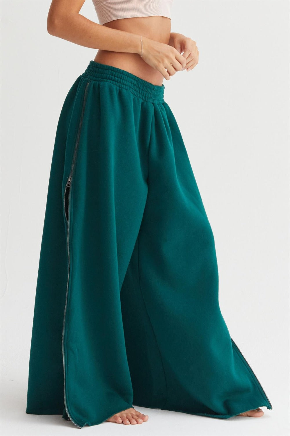 sweat pants, sweatpants, wide leg pants, streetwear pants, streetwear, hose,